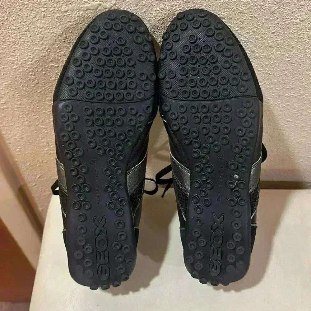 Geox leather walking shoes size 10 - Picture 6 of 8